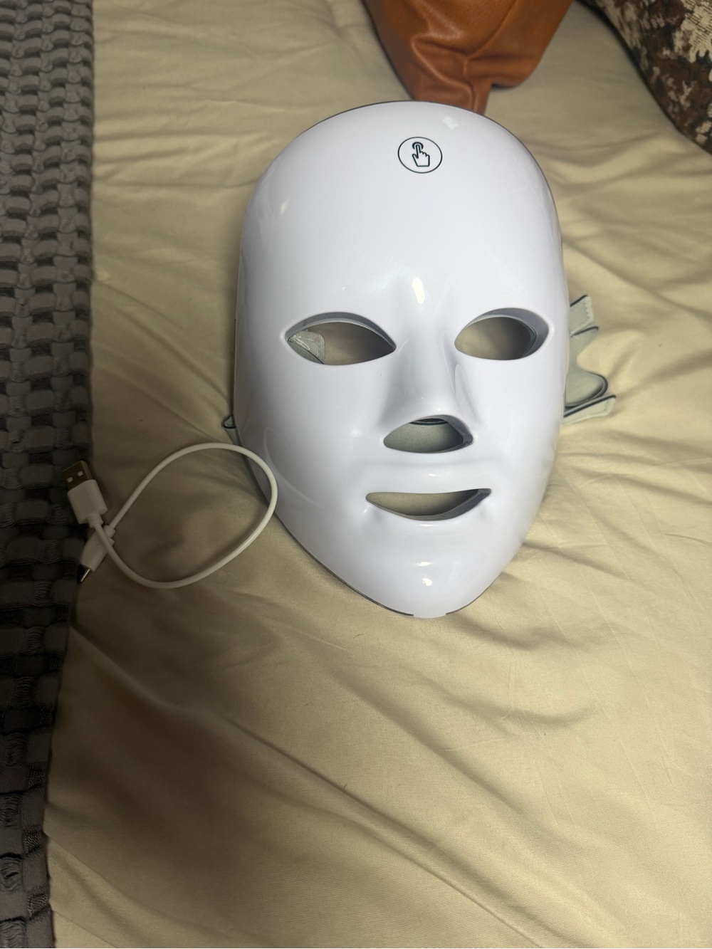 Rechargeable LED Therapy Face Mask - White